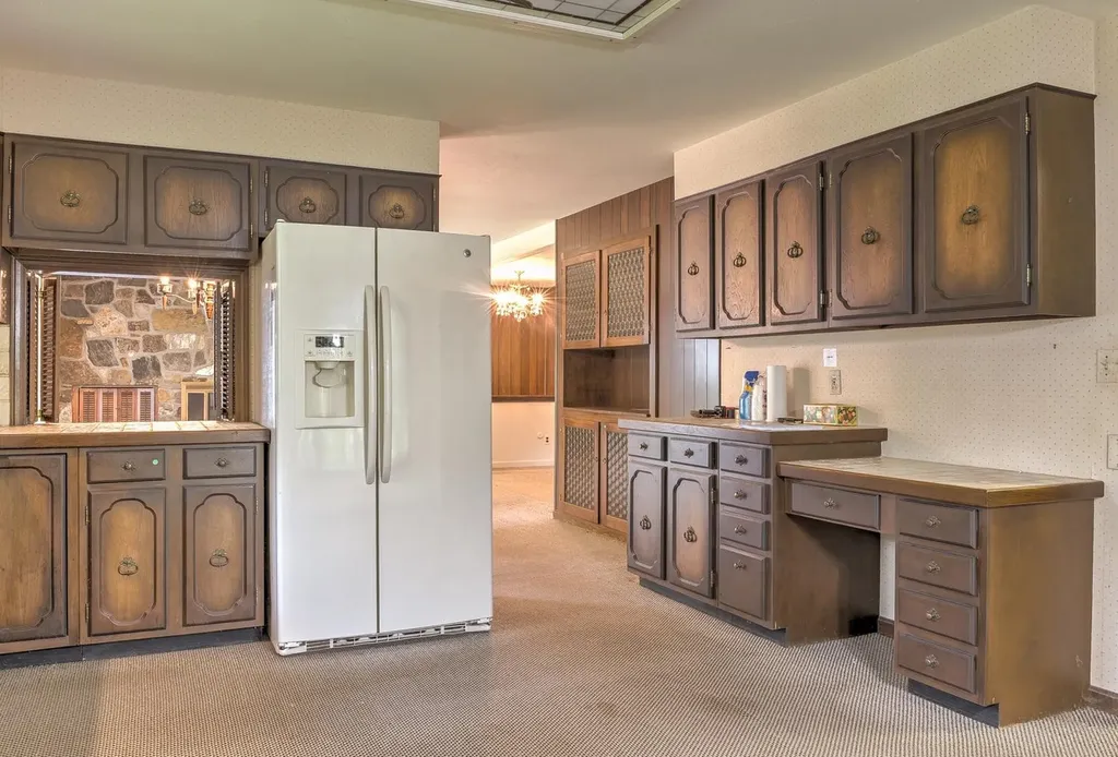 23 Meetinghouse Lane Brattleboro VT 05301