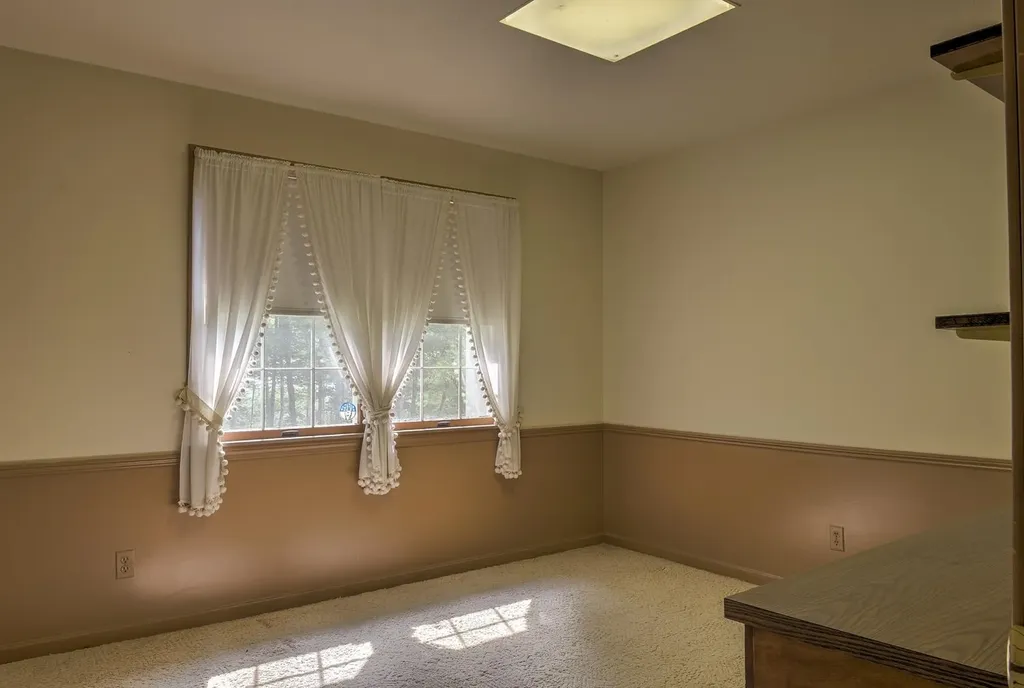 23 Meetinghouse Lane Brattleboro VT 05301