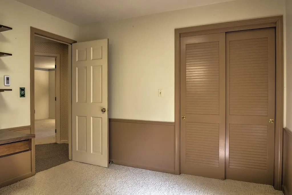 23 Meetinghouse Lane Brattleboro VT 05301