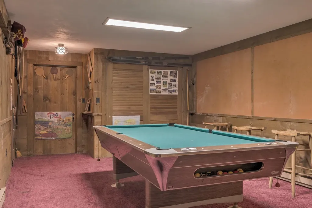 23 Meetinghouse Lane Brattleboro VT 05301