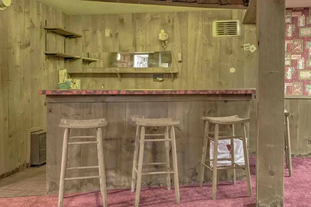 23 Meetinghouse Lane Brattleboro VT 05301