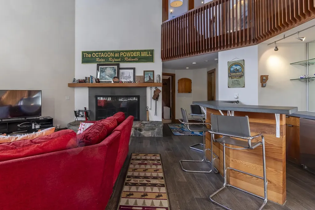 389 Howard Hill Road Londonderry VT 05148
