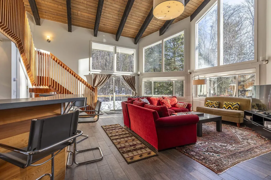 389 Howard Hill Road Londonderry VT 05148
