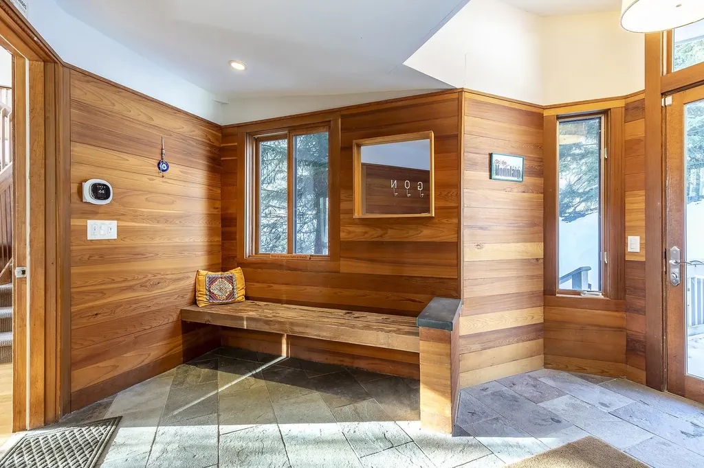 389 Howard Hill Road Londonderry VT 05148