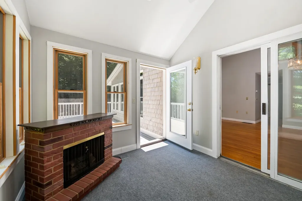 34 Pleasant Hill Road Deerfield NH 03037