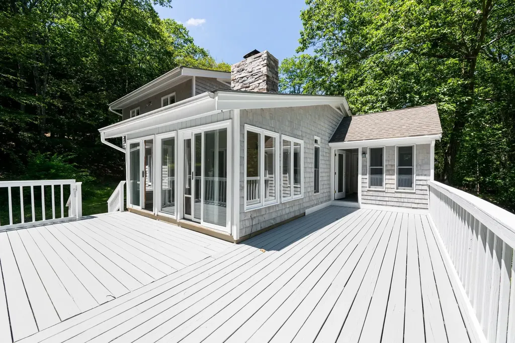 34 Pleasant Hill Road Deerfield NH 03037