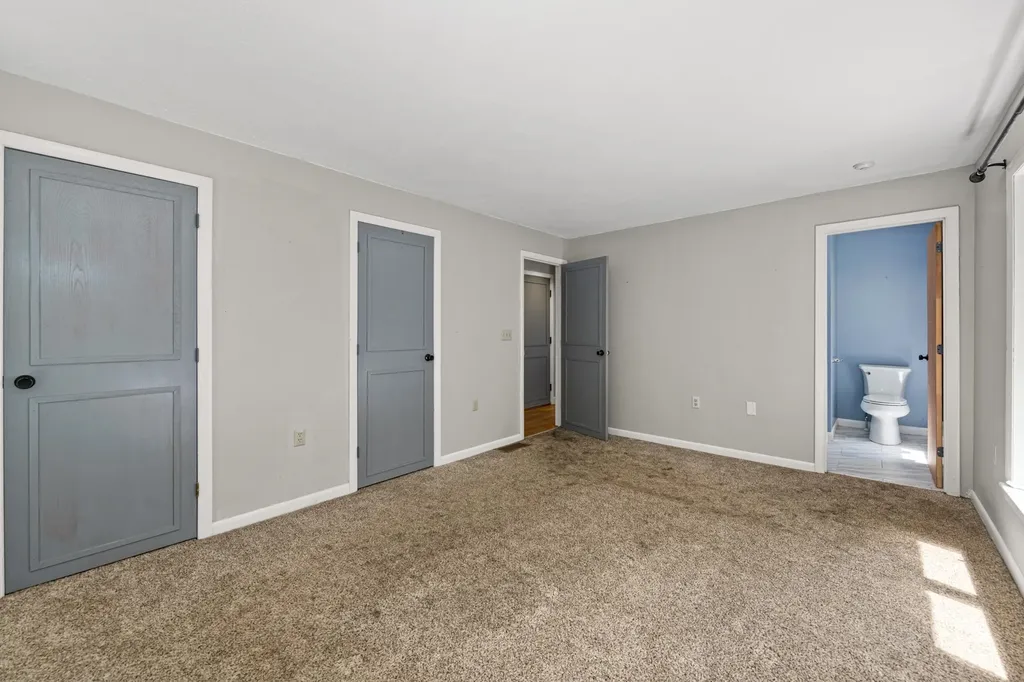 34 Pleasant Hill Road Deerfield NH 03037