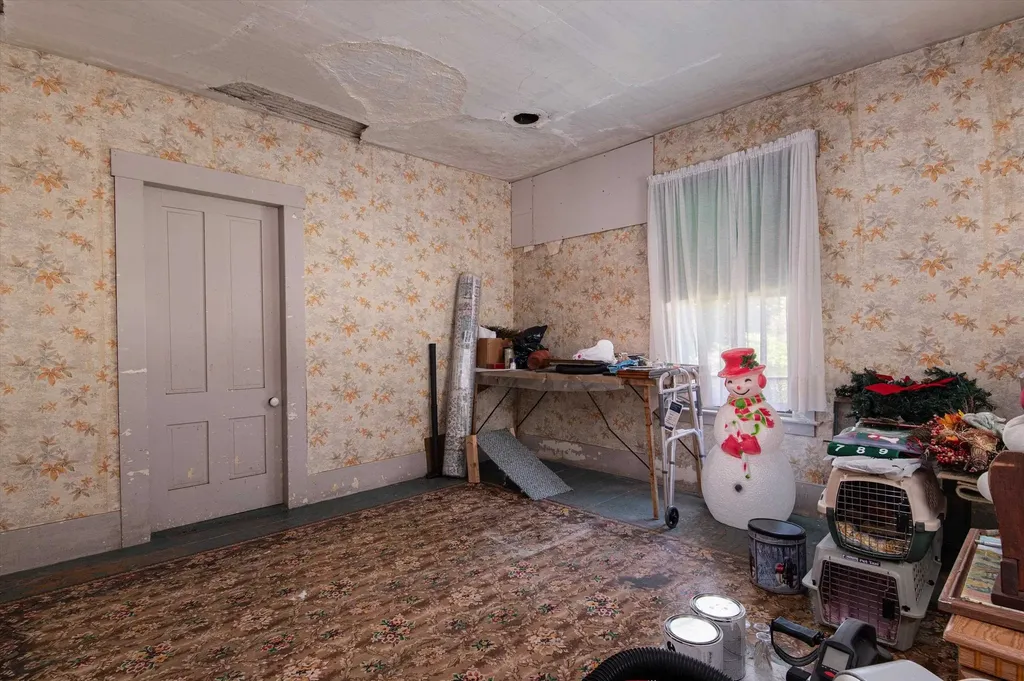 693 Us Route 2b St. Johnsbury VT 05819