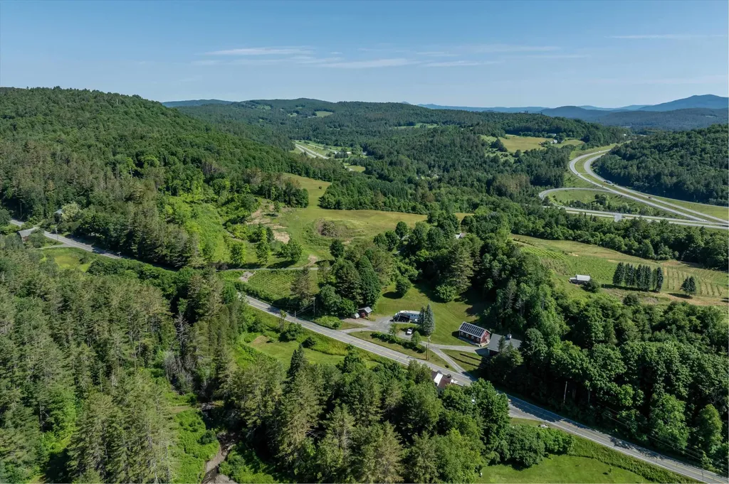 693 Us Route 2b St. Johnsbury VT 05819