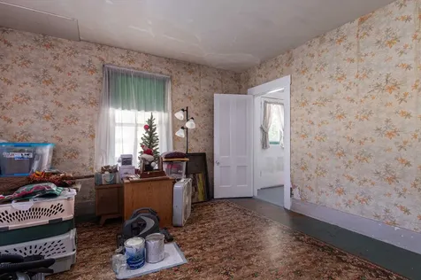 693 Us Route 2b St. Johnsbury VT 05819