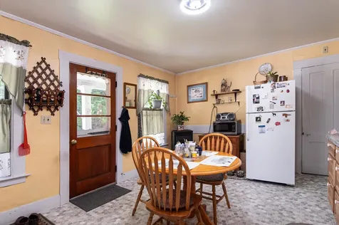 693 Us Route 2b St. Johnsbury VT 05819