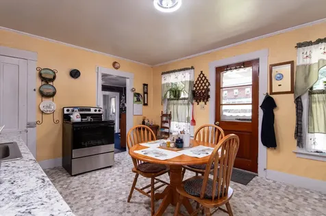 693 Us Route 2b St. Johnsbury VT 05819