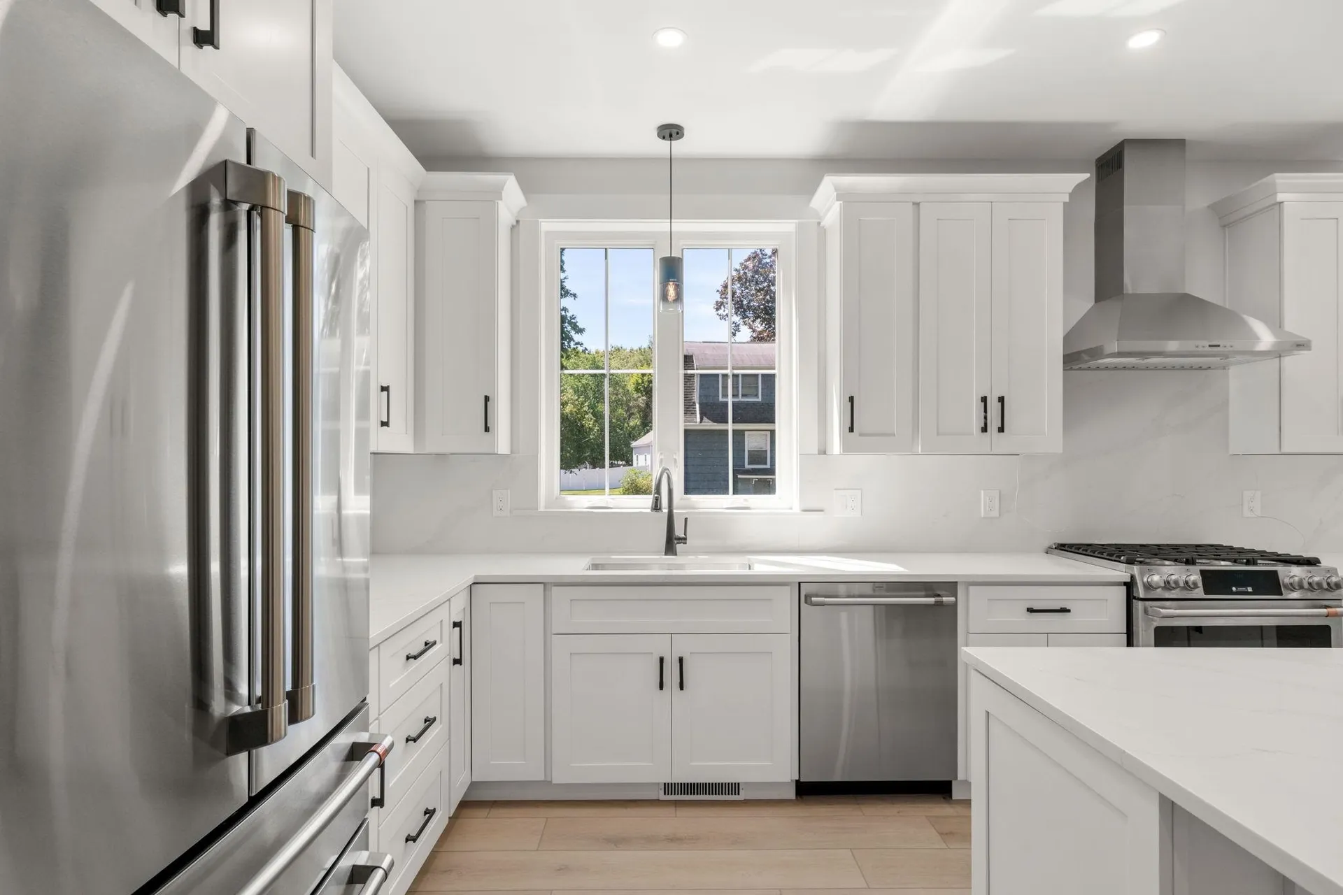 8 Senter Street Salem NH 03079