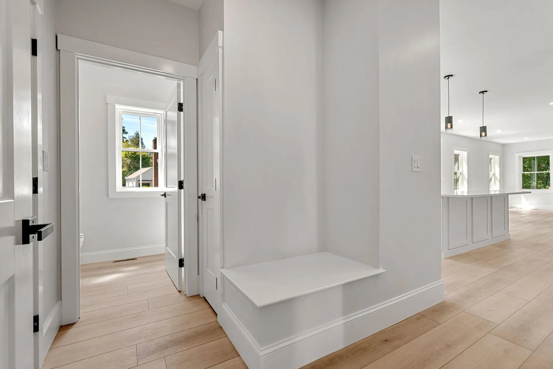 8 Senter Street Salem NH 03079