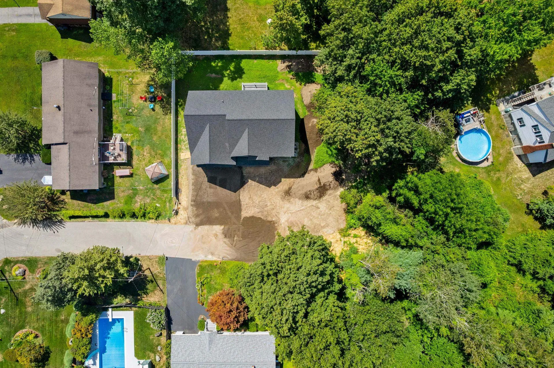 8 Senter Street Salem NH 03079