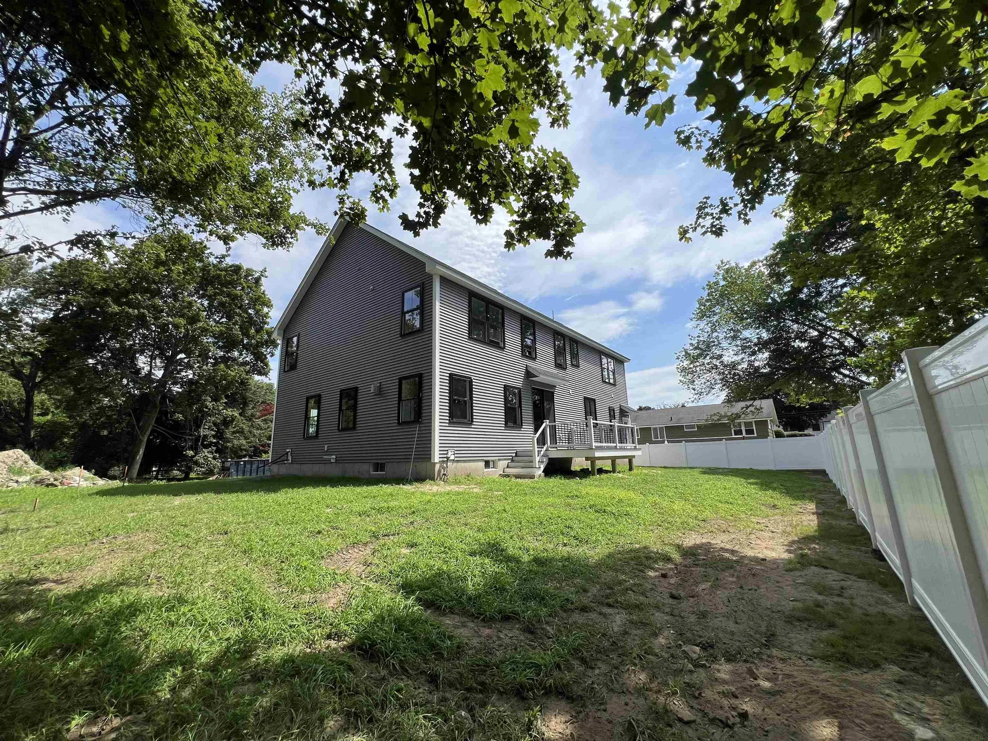 8 Senter Street Salem NH 03079