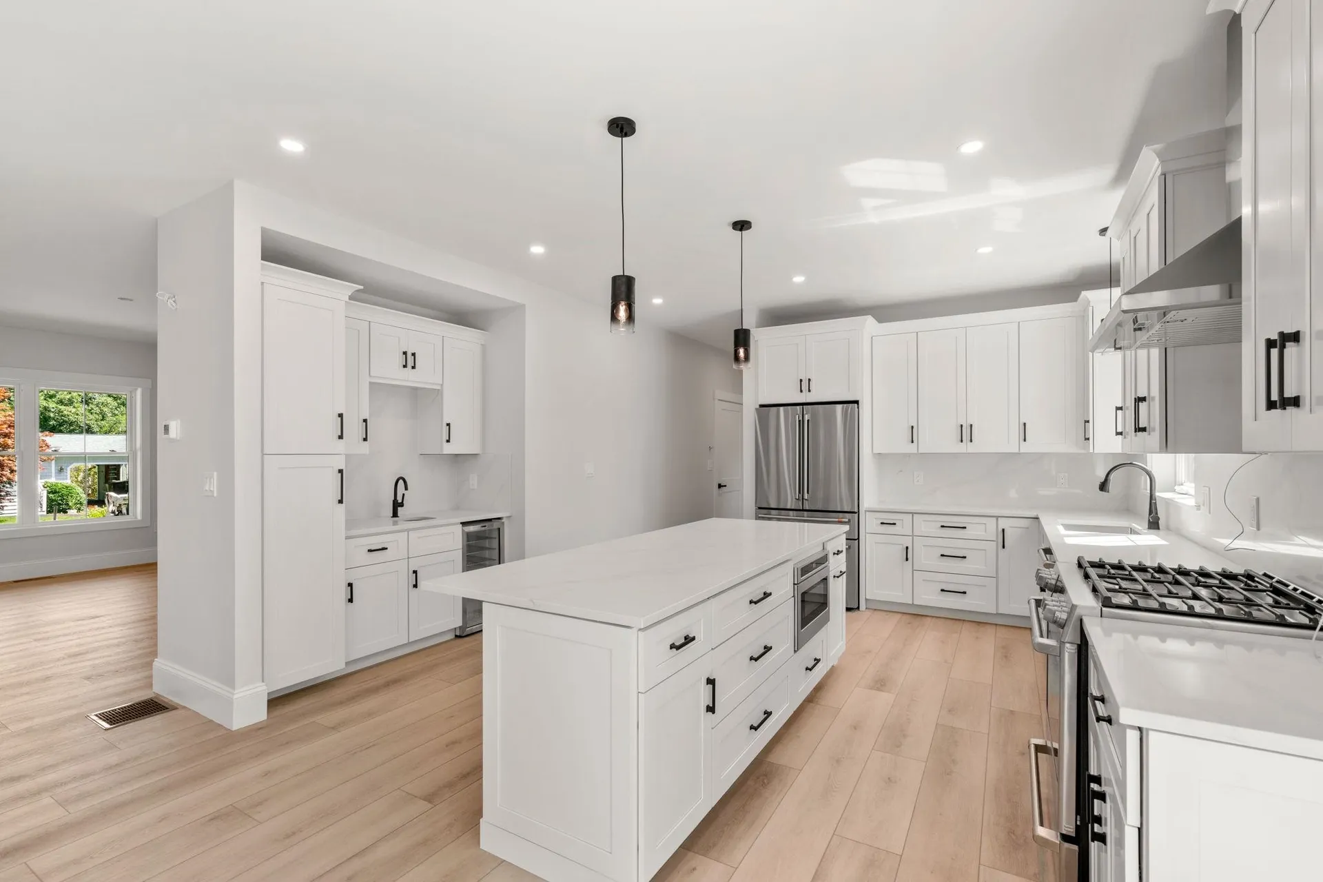 8 Senter Street Salem NH 03079