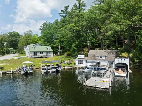 15 Cooper Street Sunapee NH 03782