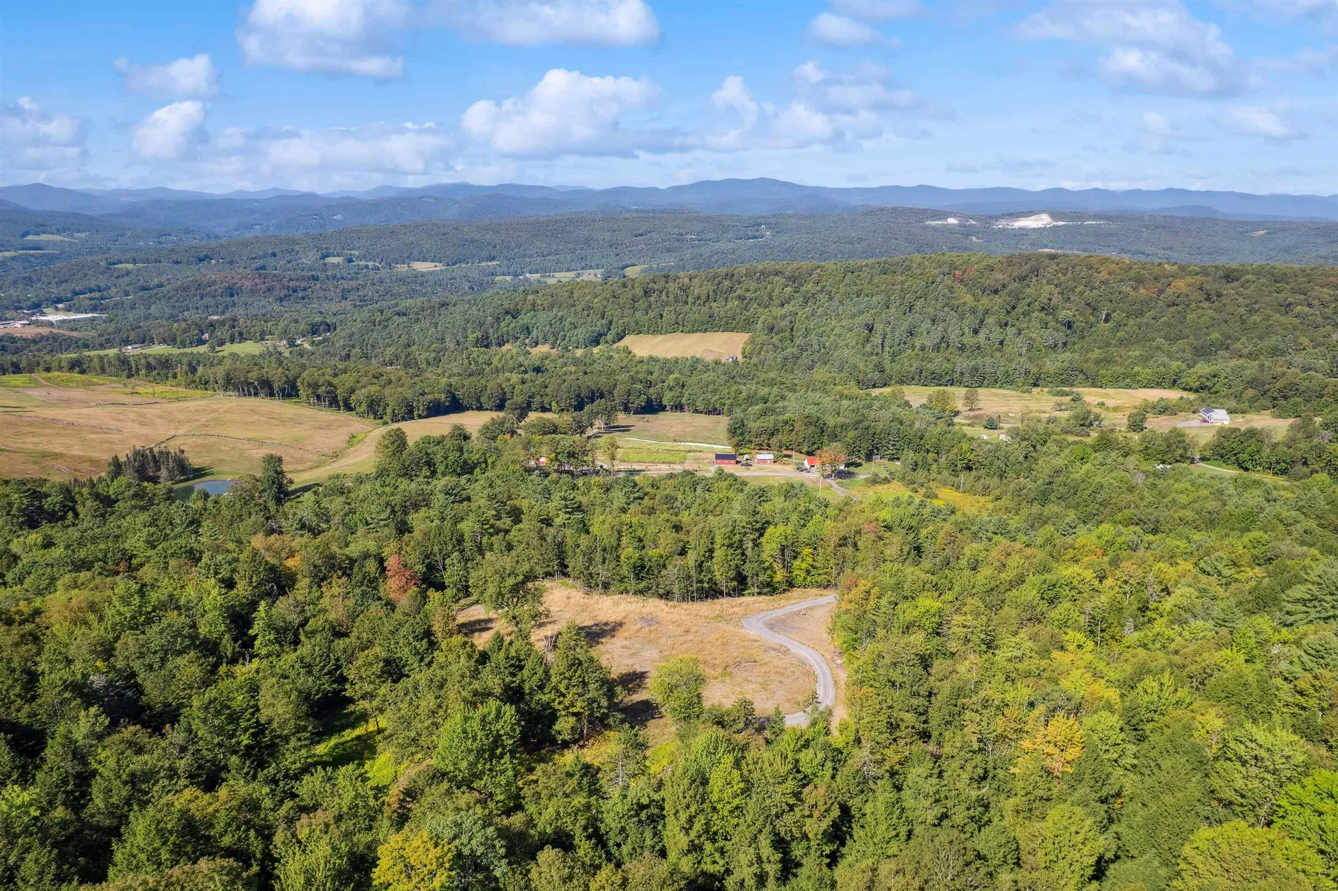 1985 Gee Hill Road Royalton VT 05068