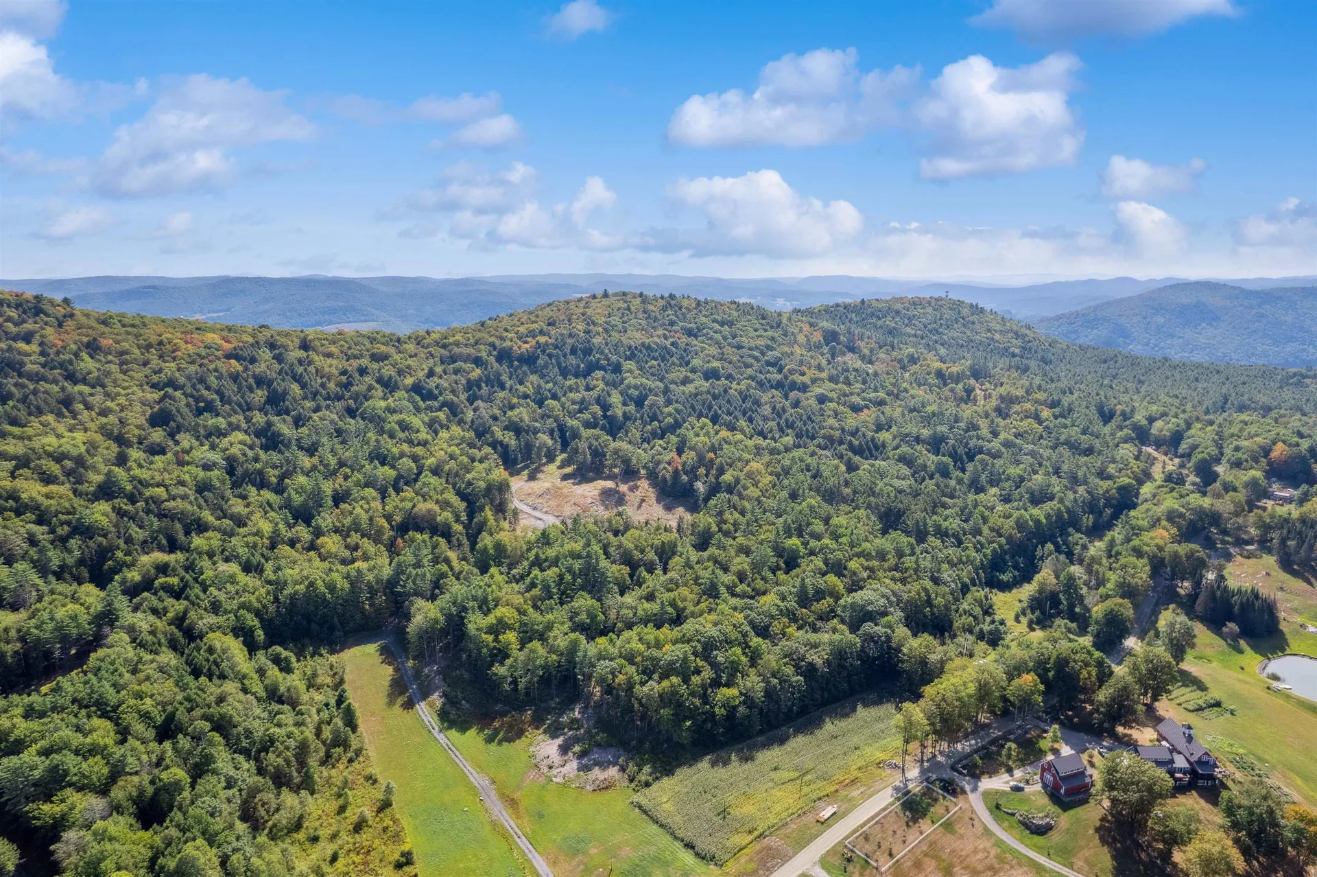 1985 Gee Hill Road Royalton VT 05068