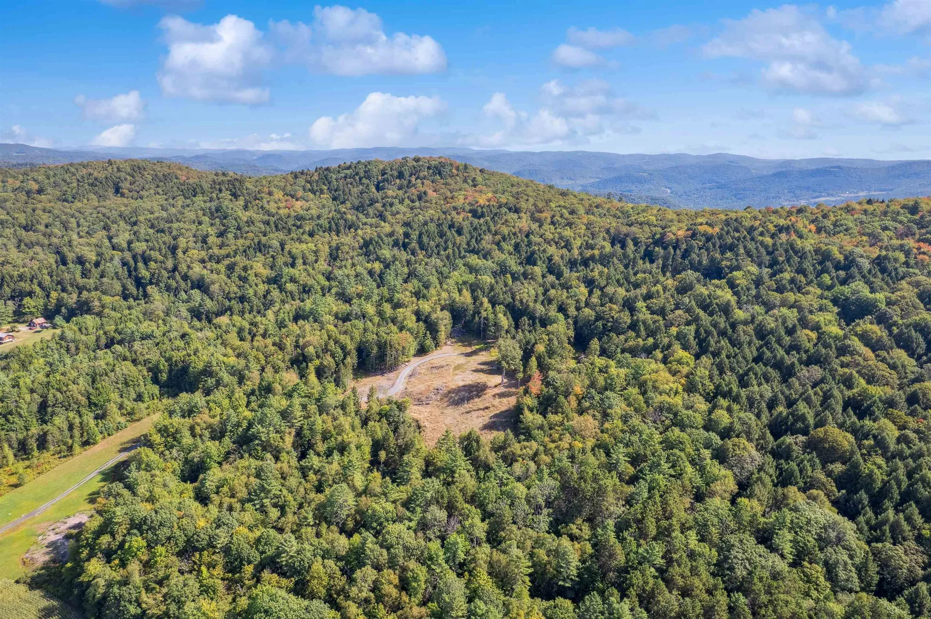 1985 Gee Hill Road Royalton VT 05068