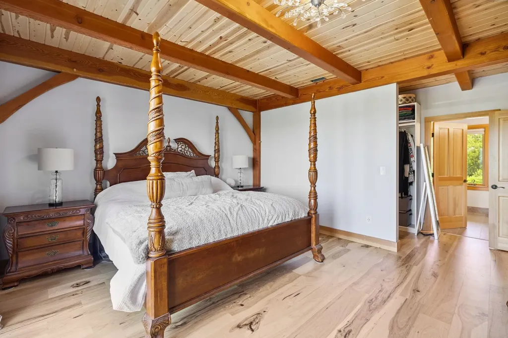 21 Quimby Mountain Road Hooksett NH 03106