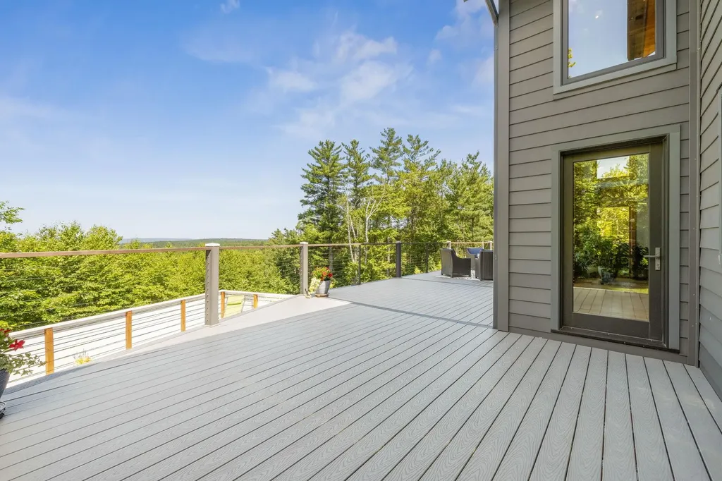 21 Quimby Mountain Road Hooksett NH 03106