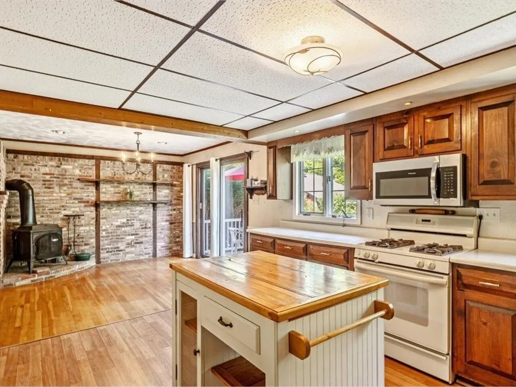 19 Adams Street St. Albans City VT 05478