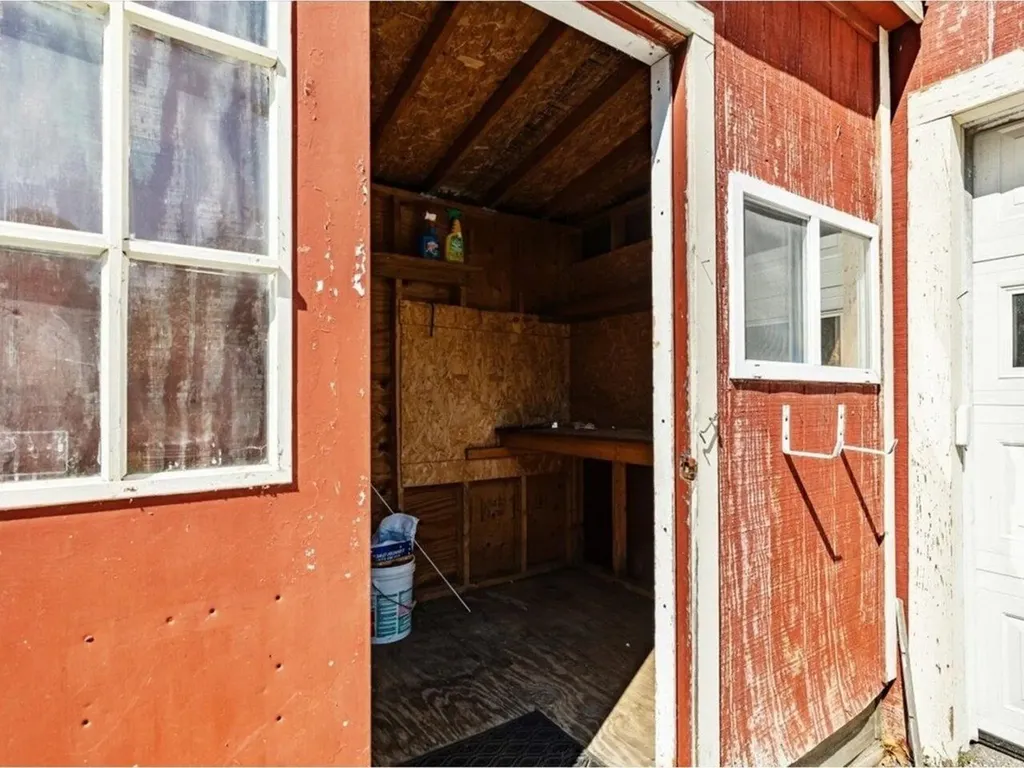 19 Adams Street St. Albans City VT 05478