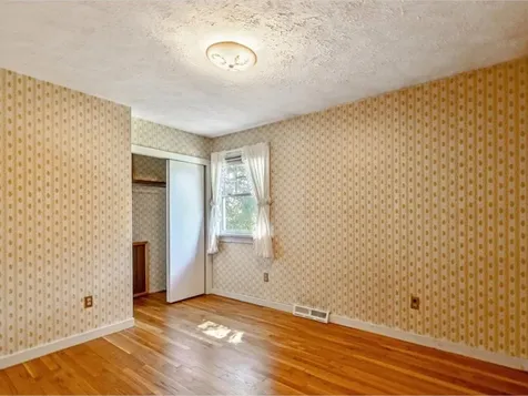 19 Adams Street St. Albans City VT 05478