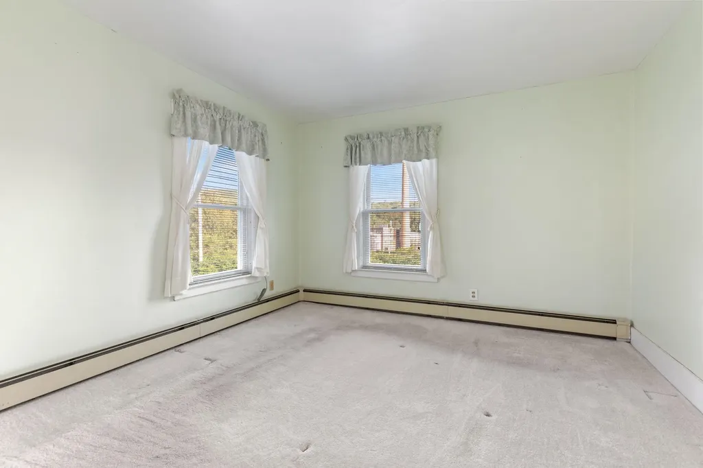 21 Washington Avenue Lunenburg VT 05904