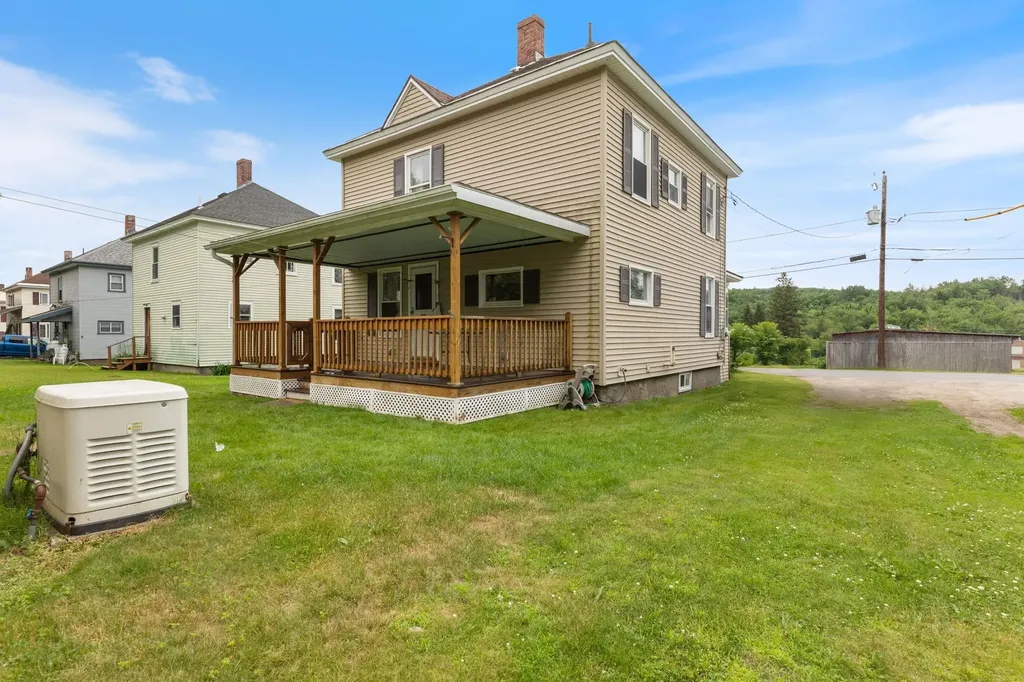 21 Washington Avenue Lunenburg VT 05904