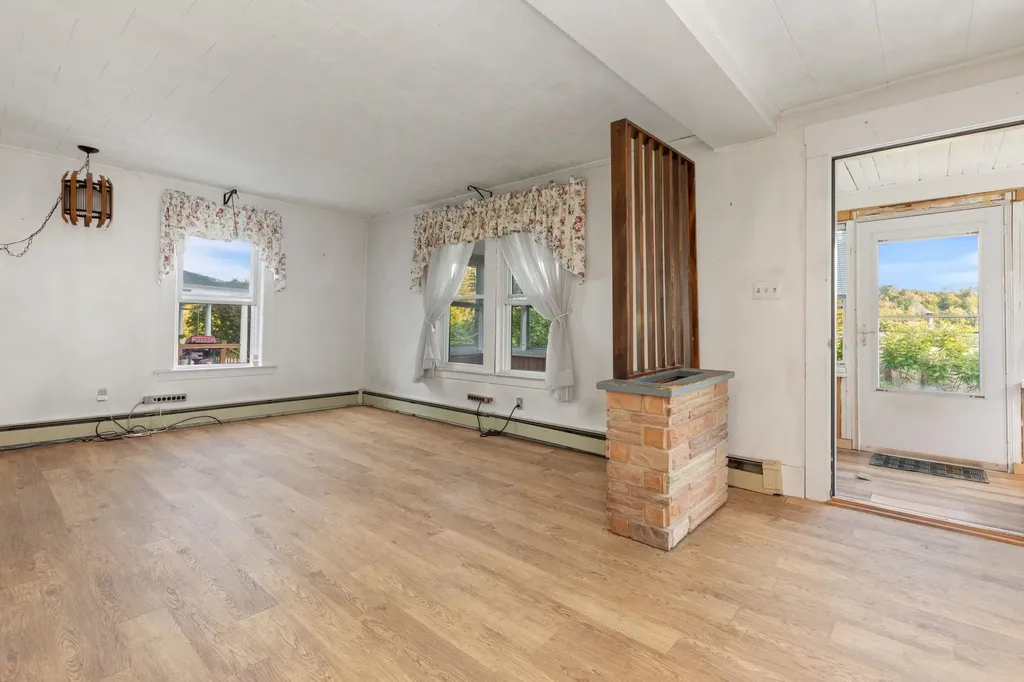 21 Washington Avenue Lunenburg VT 05904