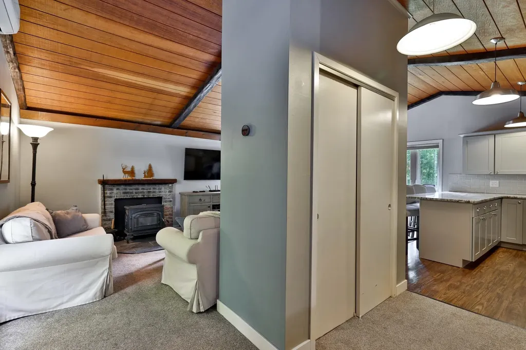 26 Fiddlehead Lane Pittsfield VT 05762