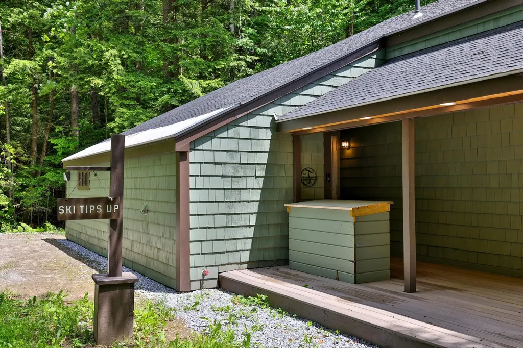 26 Fiddlehead Lane Pittsfield VT 05762