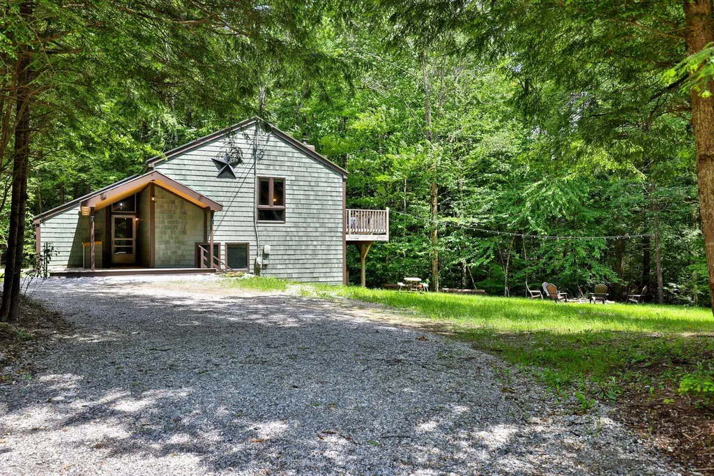 26 Fiddlehead Lane Pittsfield VT 05762