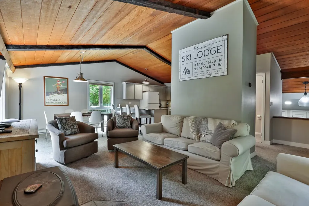 26 Fiddlehead Lane Pittsfield VT 05762