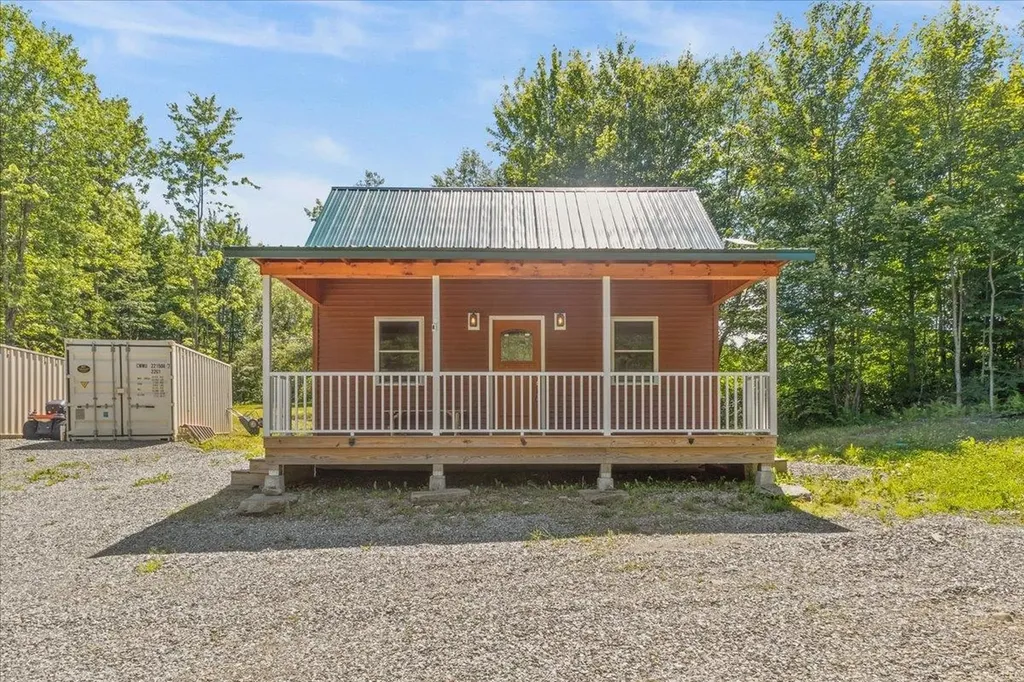 439 Sniderbrook Road Westfield VT 05874