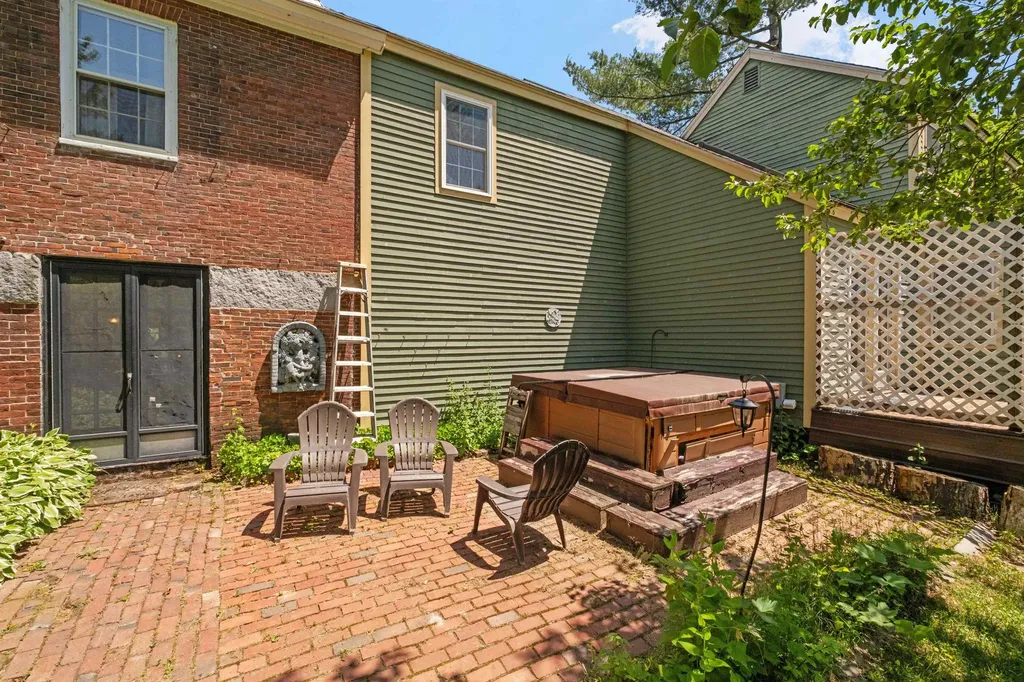 27 Nh Route 25 Plymouth NH 03264