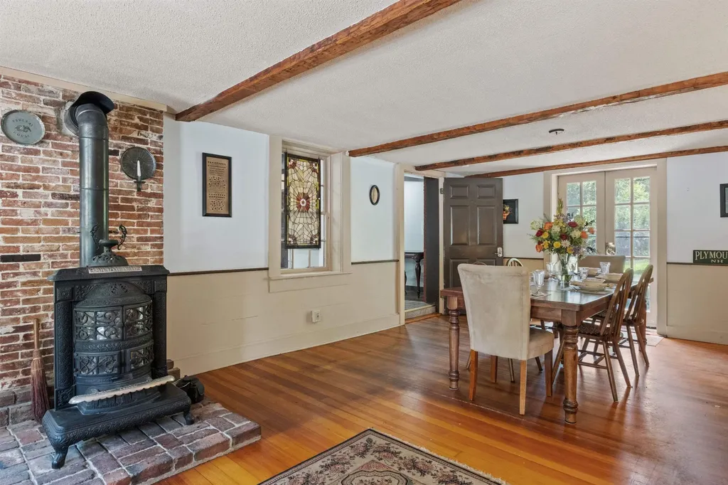 27 Nh Route 25 Plymouth NH 03264