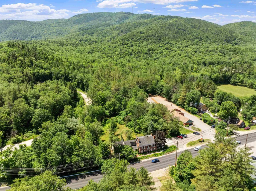 27 Nh Route 25 Plymouth NH 03264