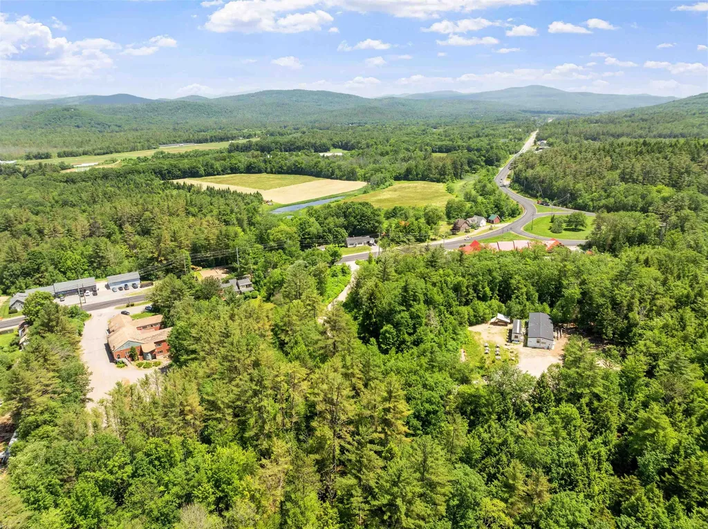 27 Nh Route 25 Plymouth NH 03264