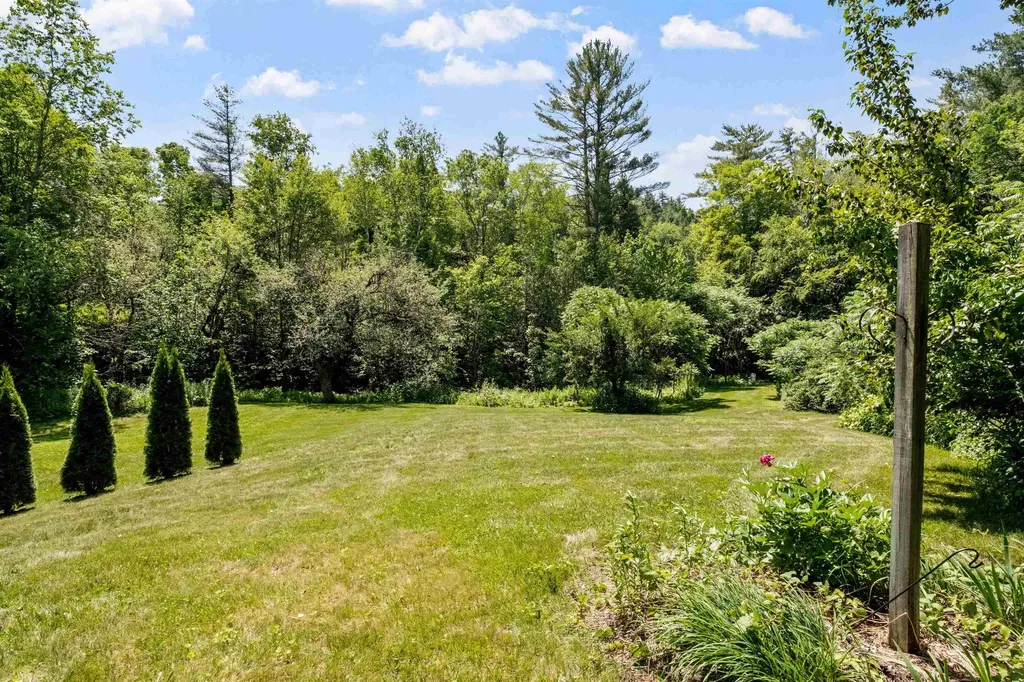 27 Nh Route 25 Plymouth NH 03264