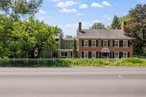 27 Nh Route 25 Plymouth NH 03264