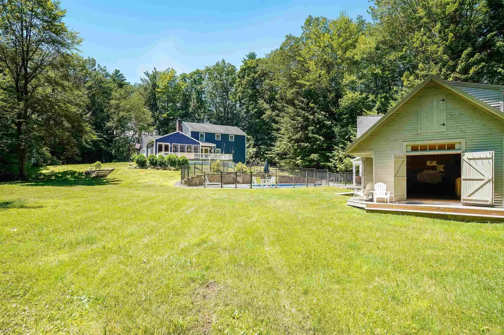 8 Essex Drive Bow NH 03304