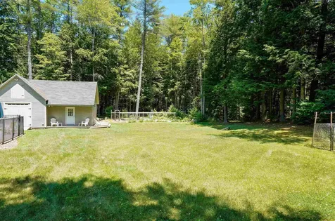8 Essex Drive Bow NH 03304