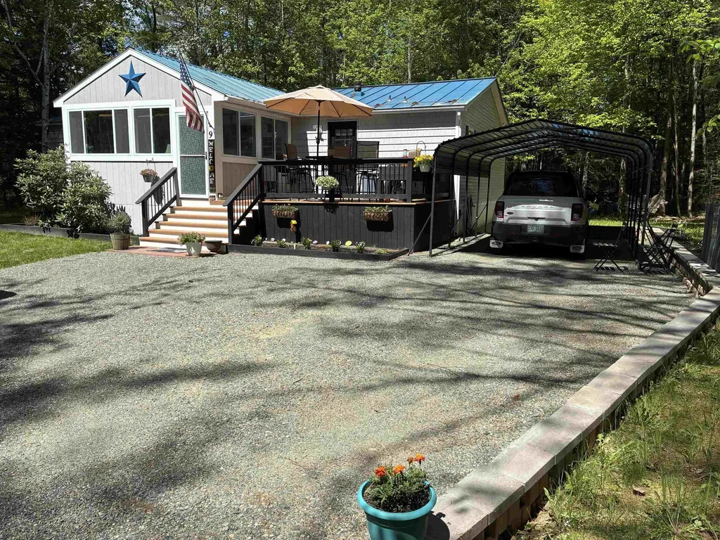 9 Tibbits Lane Canaan NH 03741
