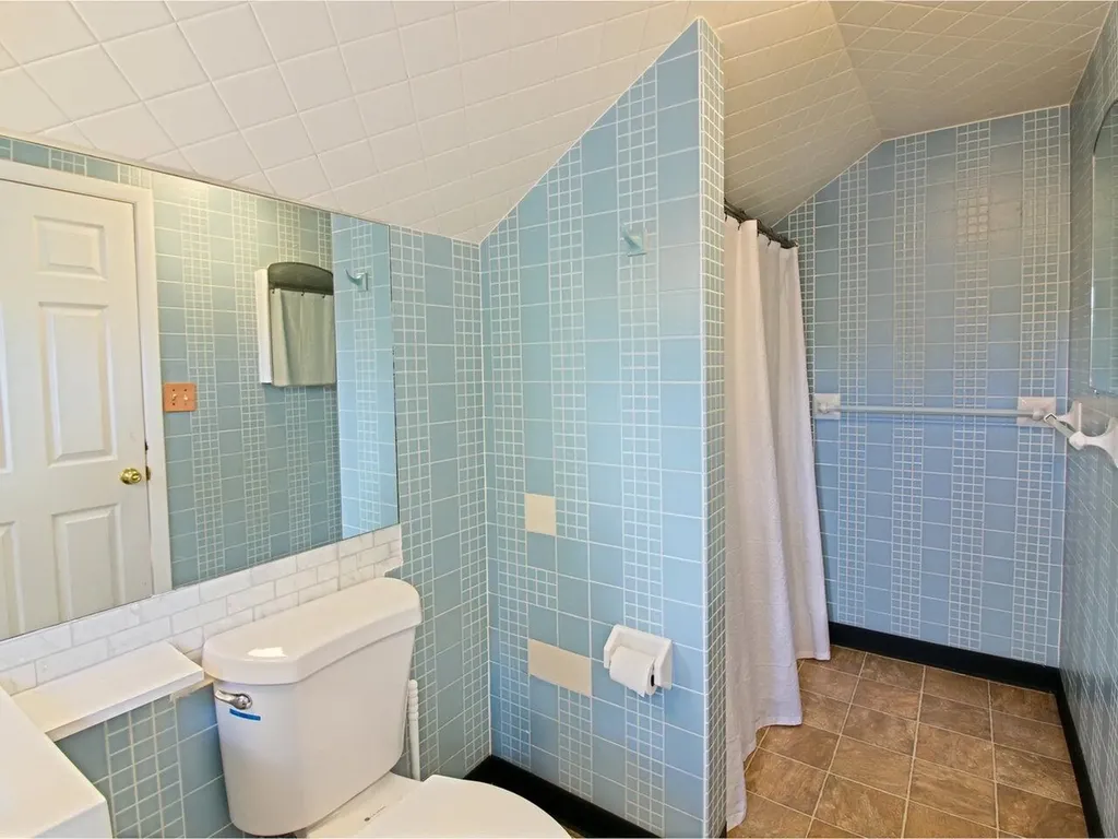 37 Drew Street Burlington VT 05401