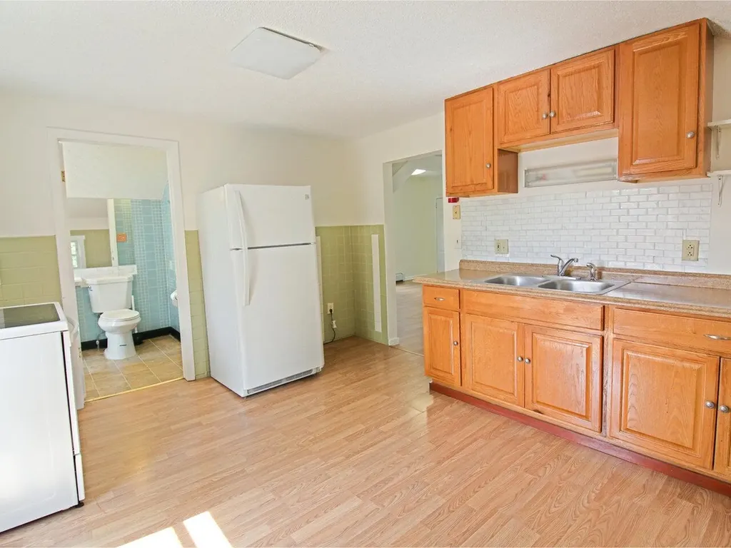 37 Drew Street Burlington VT 05401