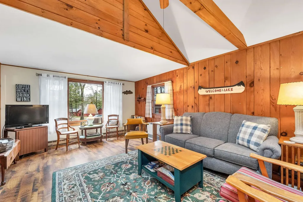 10 Red Gate Road Tuftonboro NH 03816